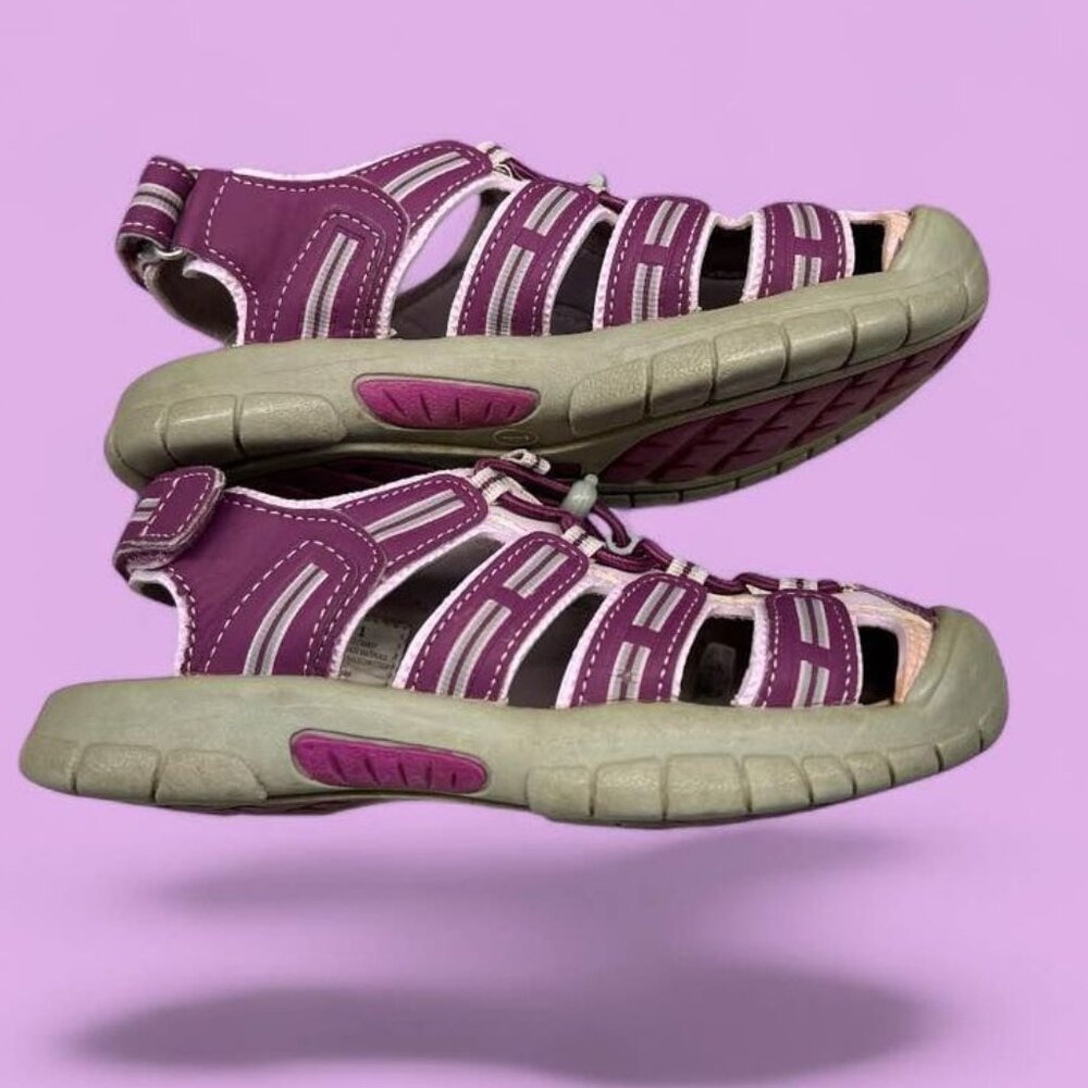 Khombu Kids Pink‎ and Purple Fisherman Sandals-Size 1